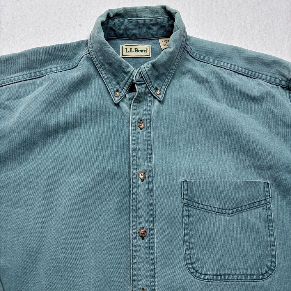 Vintage L.L. Bean Men's Green 100% Cotton Long Sleeve Button Down Shirt - Large